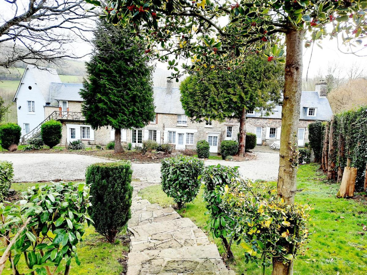 Gites De La Petite Suisse Clecy Bagian luar foto