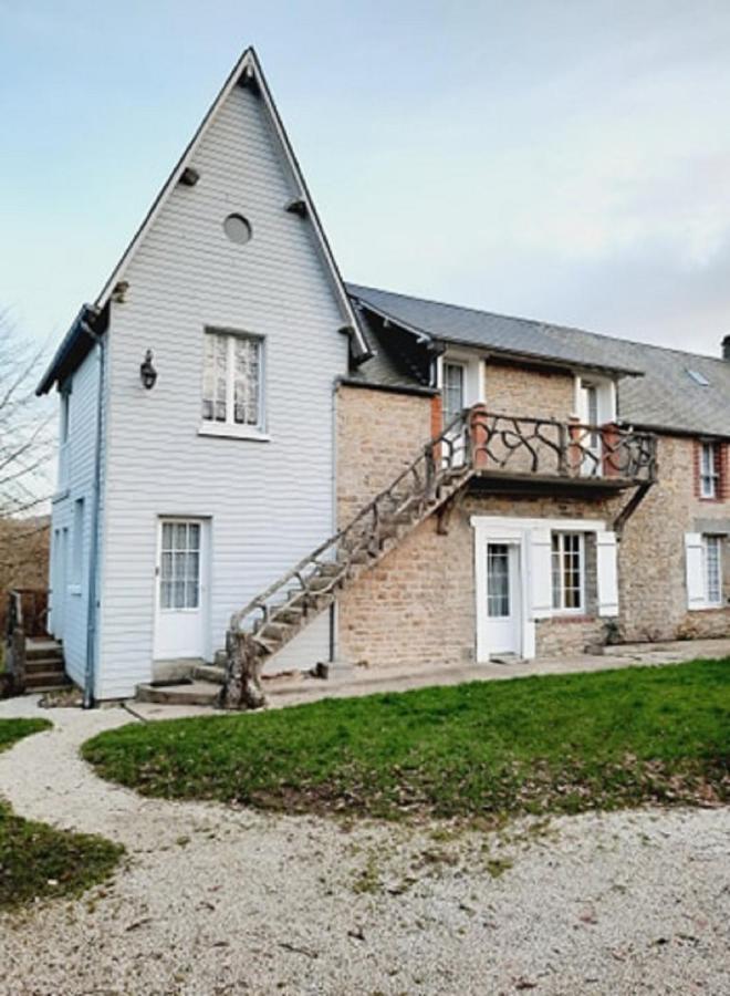 Gites De La Petite Suisse Clecy Bagian luar foto