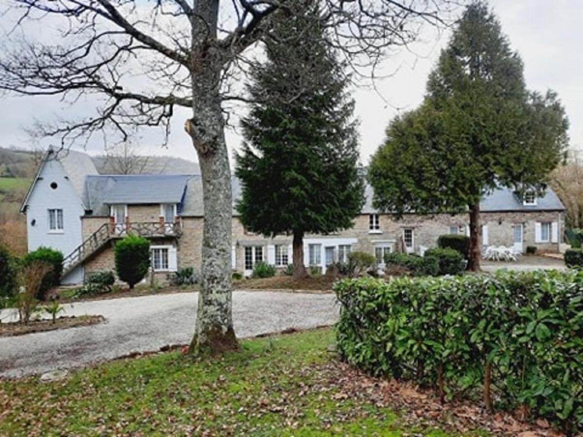 Gites De La Petite Suisse Clecy Bagian luar foto