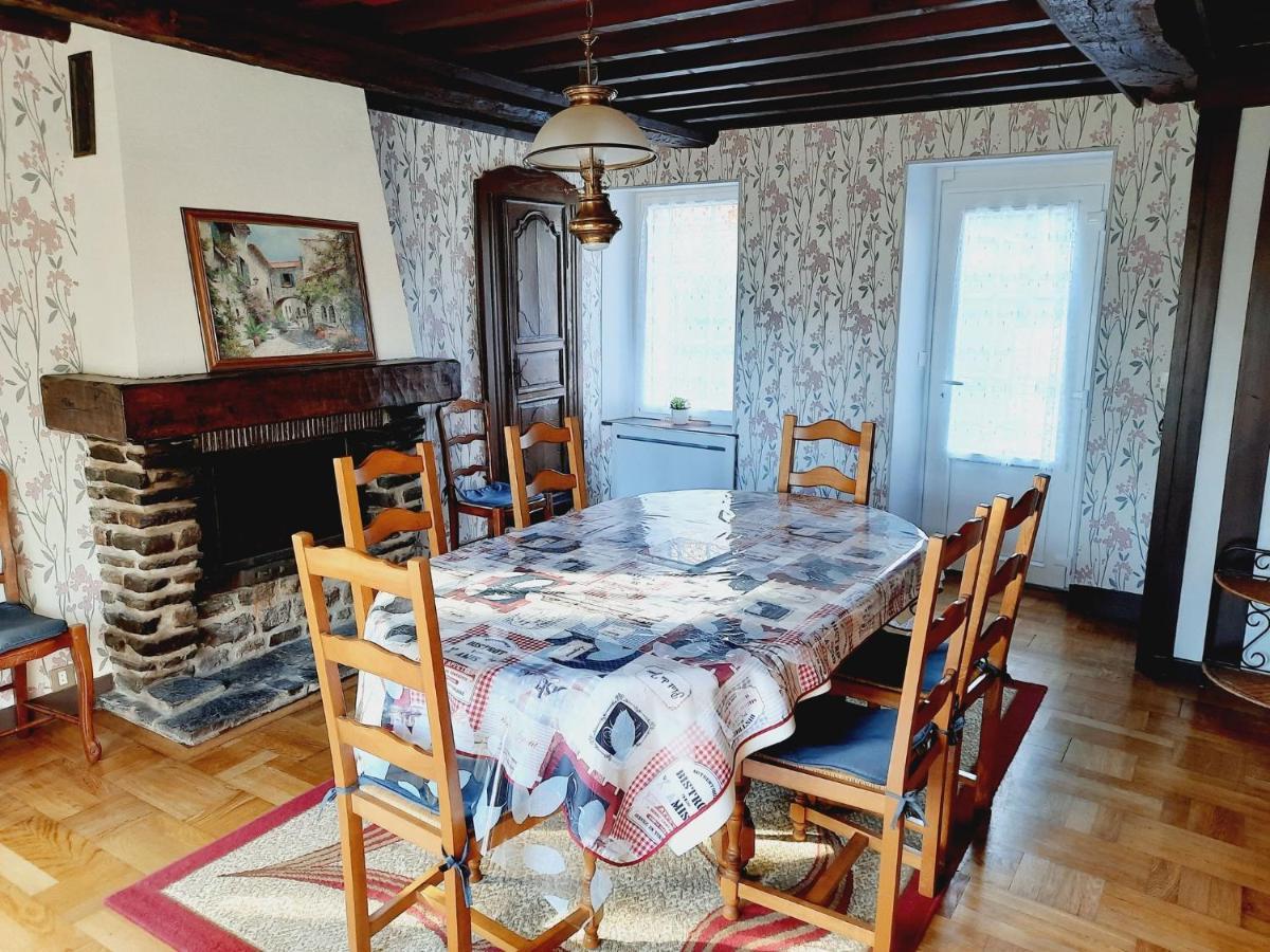 Gites De La Petite Suisse Clecy Bagian luar foto