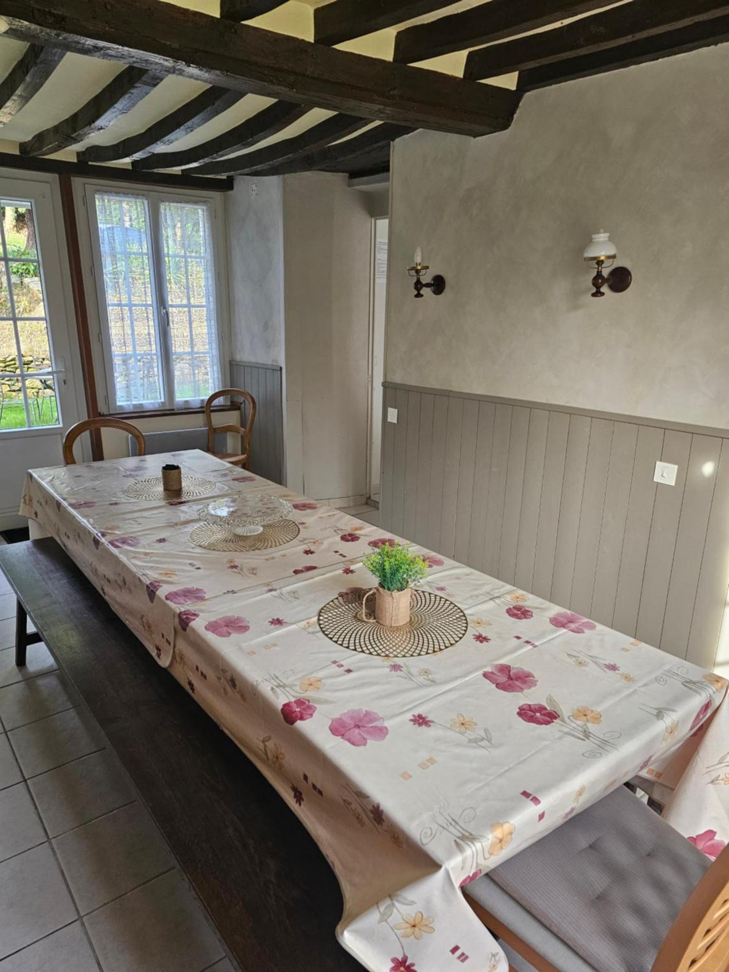 Gites De La Petite Suisse Clecy Bagian luar foto