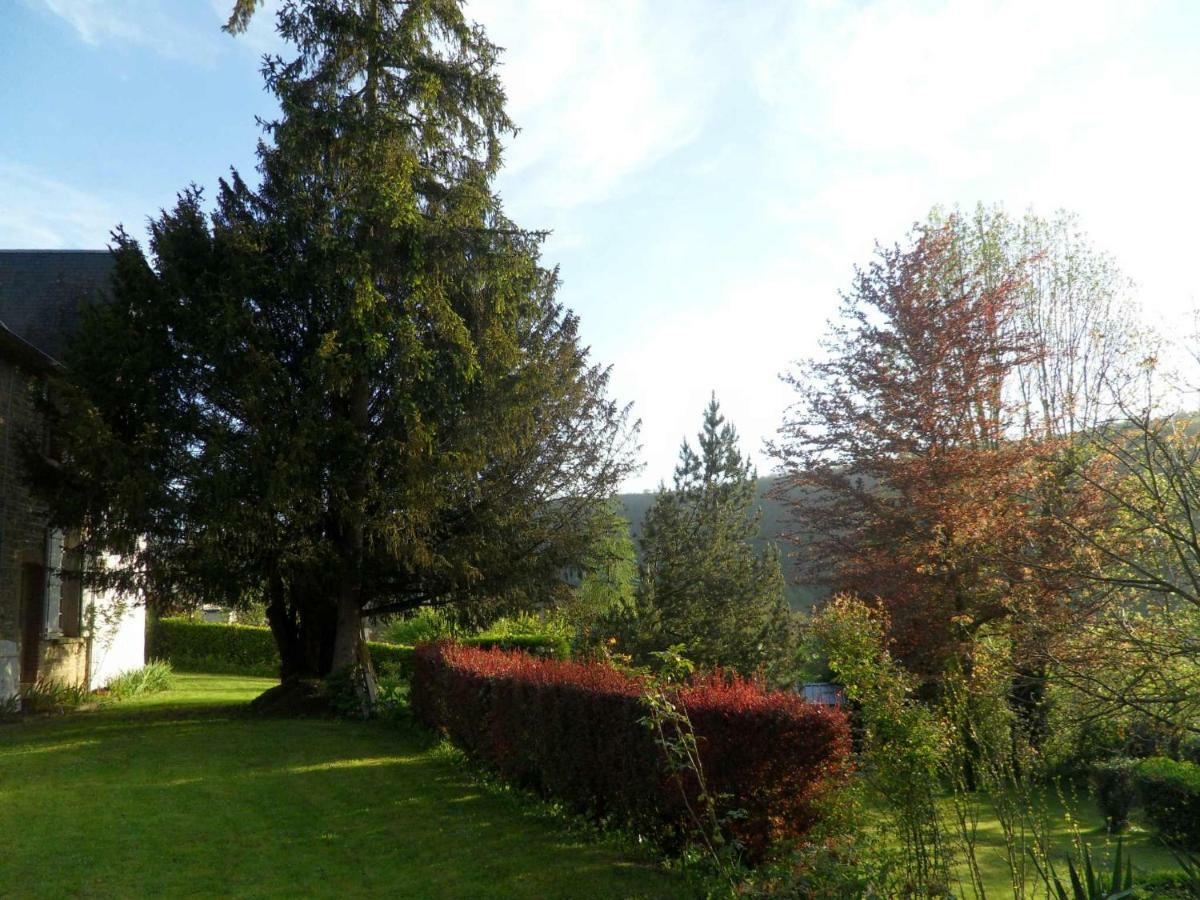 Gites De La Petite Suisse Clecy Bagian luar foto